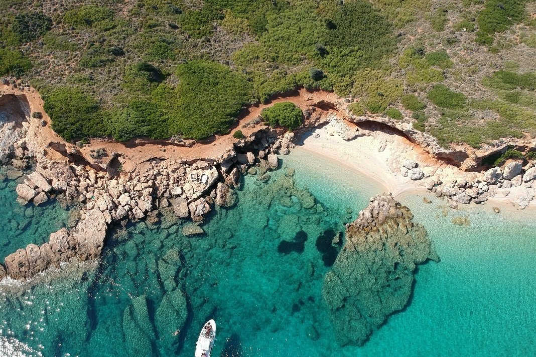 paratasi eos 3 maiou