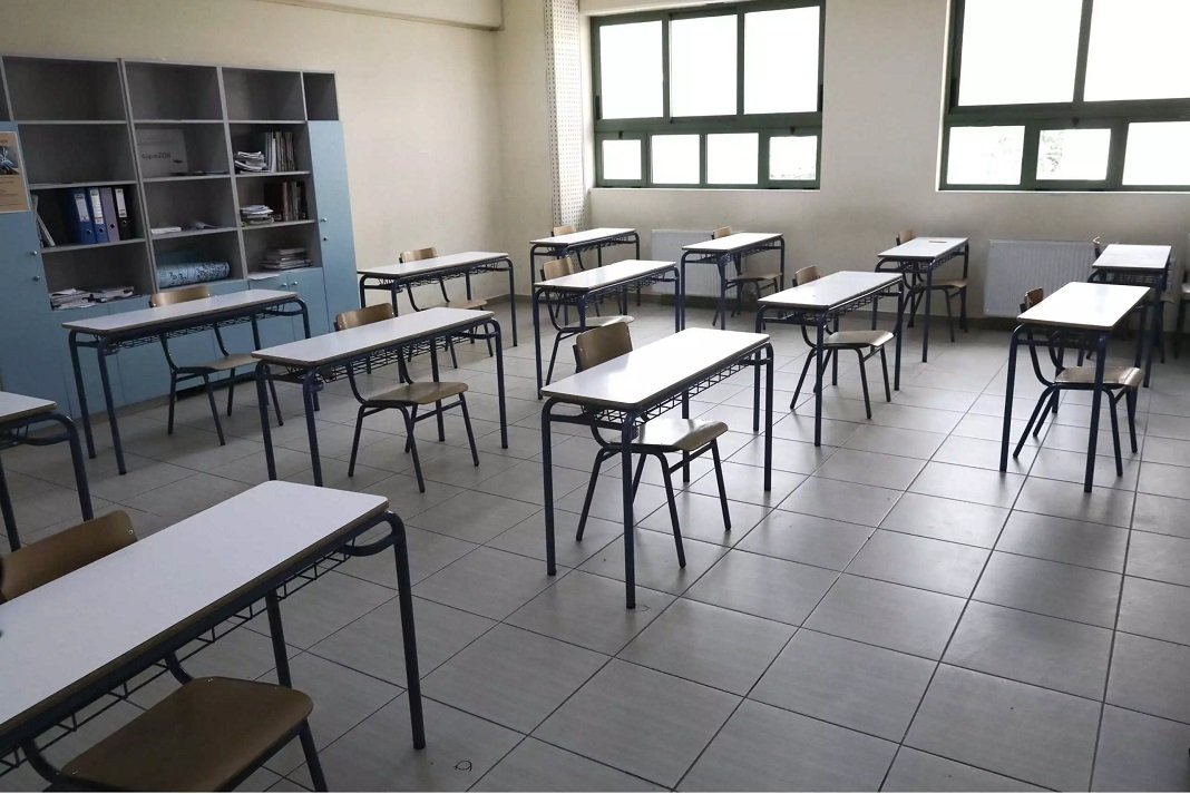 Ανοιχτά τα σχολεία την Παρασκευή στο Ηράκλειο