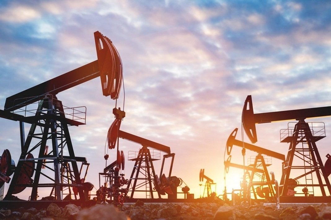 apaxorisi ExxonMobil HelleniQ Energy