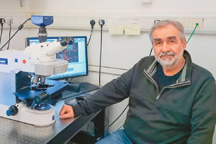 Από τον μικρόκοσμο του κυττάρου στη διεθνή επιστημονική σκηνή: η πορεία του Νικόλα Κτιστάκη