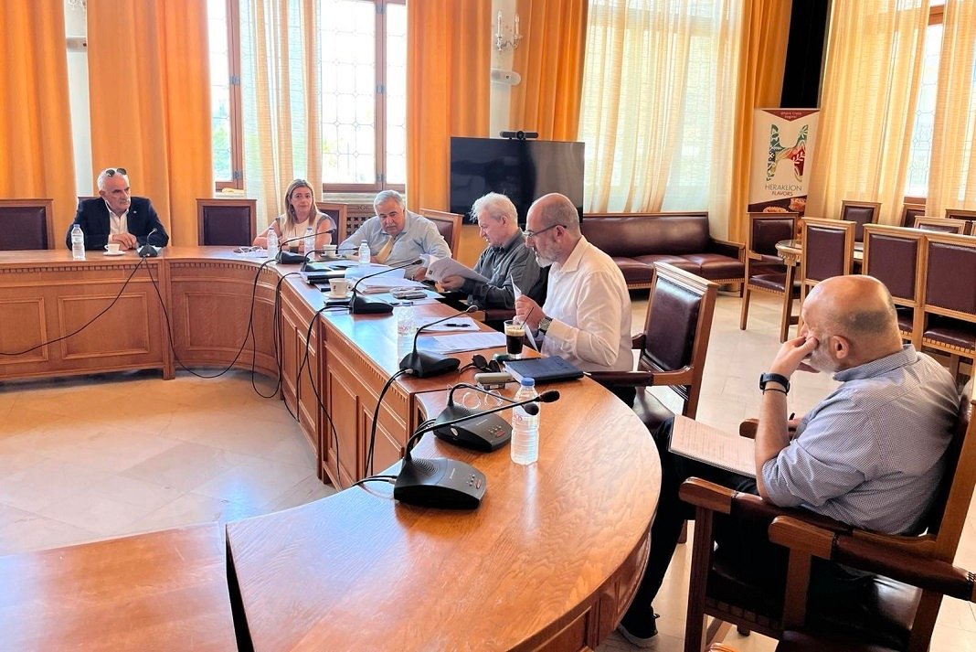 Ο νέος Κώδικας της Τοπικής Αυτοδιοίκησης συζητήθηκε στη Διαπαραταξιακή Επιτροπή του Δήμου Ηρακλείου