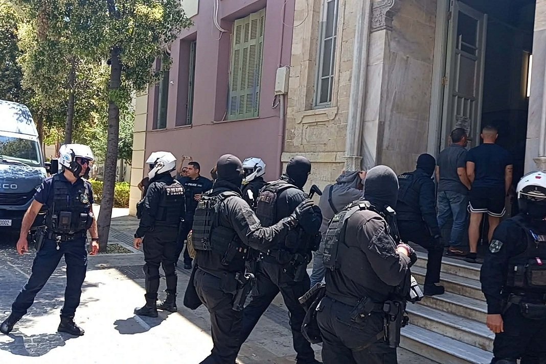 Στον Εισαγγελέα οι "16"