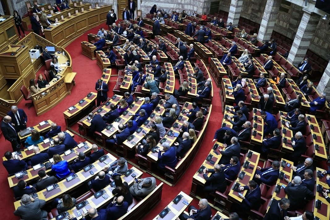 esokomatikes isorropies kai politikes
