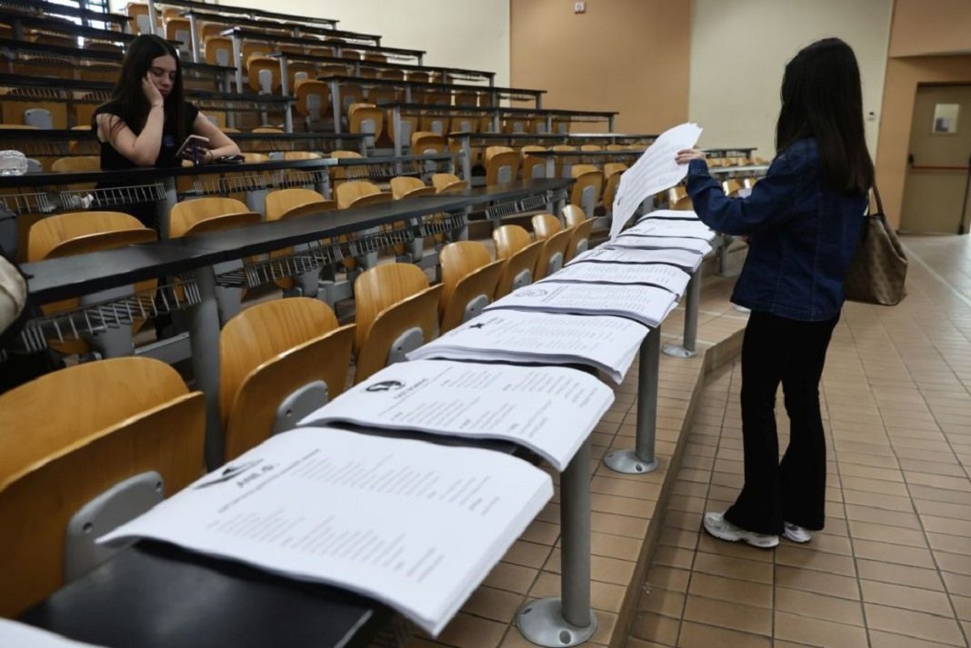 Στις κάλπες σήμερα οι φοιτητές