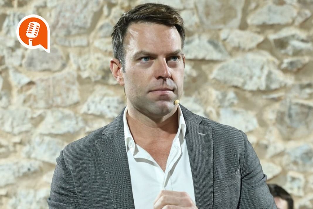 Στέφανος Κασσελάκης: «Περιμένω πολλά από την Κρήτη, που πάντα ανατρέπει τη Δεξιά»