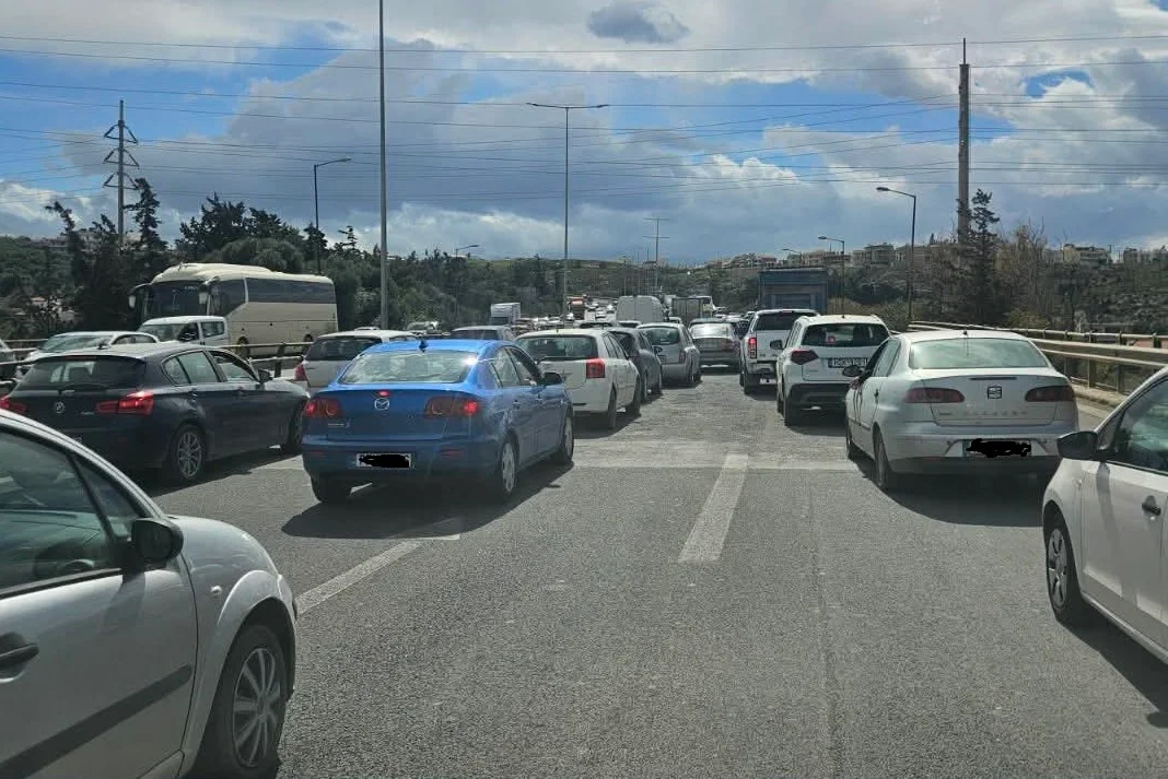 kikloforiako xaos sto irakleio.