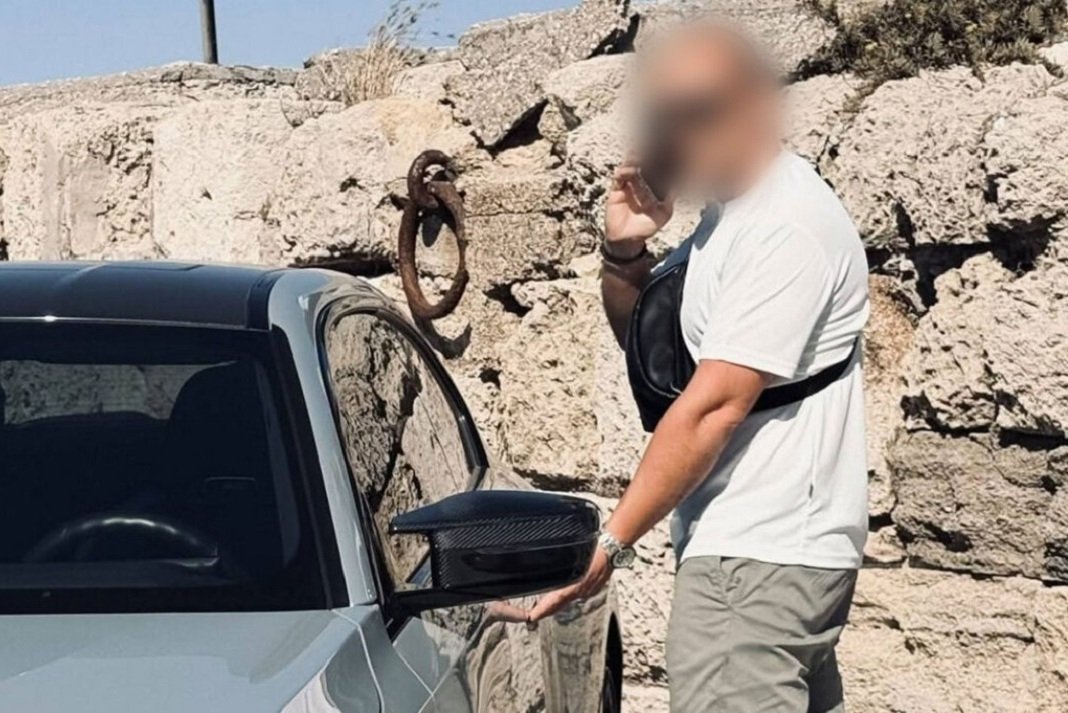 «Δεν έτρεχα, πέρασα με πράσινο» ισχυρίζεται ο 44χρονος οδηγός του φονικού τροχαίου στη Ρόδο – Πριν δύο χρόνια είχε εμπλακεί ξανά σε ατύχημα