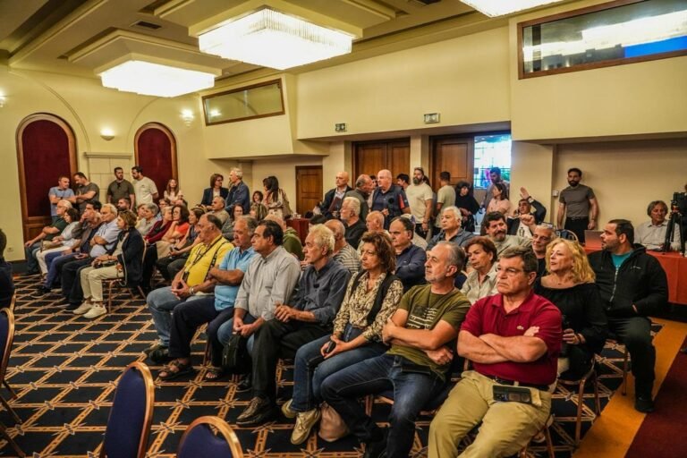 "Όχι" από το Περιφερειακό Συμβούλιο στη δομή φιλοξενίας μεταναστών στις Μαλάδες.