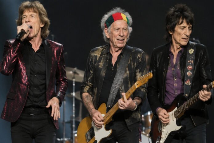 Οι Rolling Stones δεν λένε να κατέβουν από τη σκηνή
