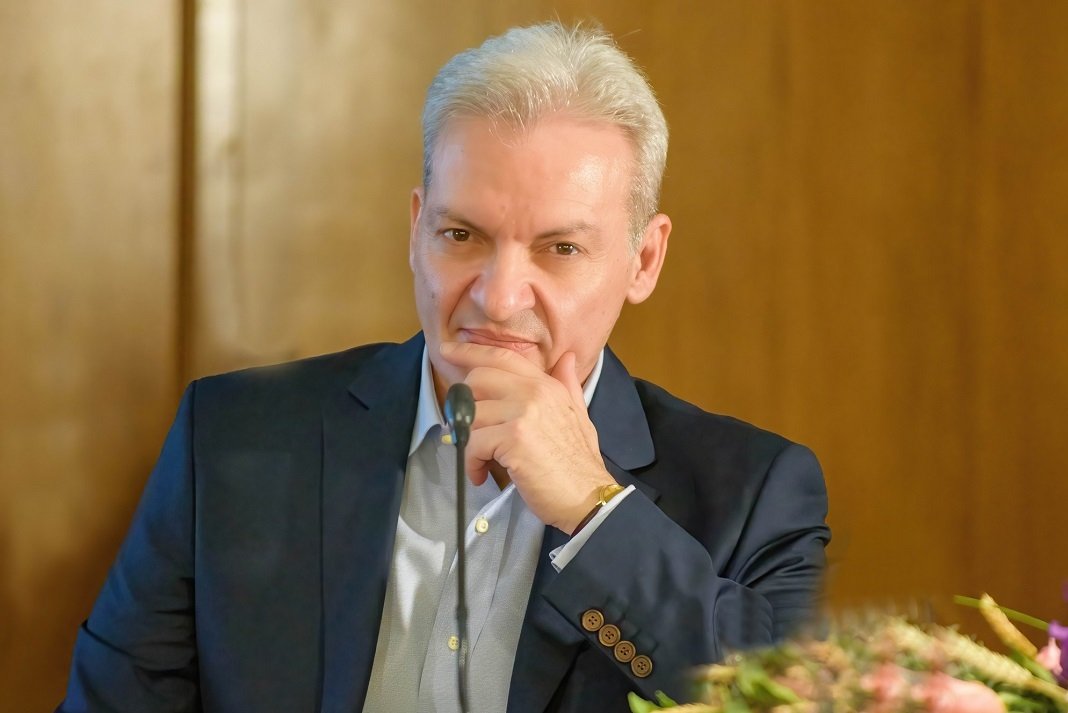 to minima tou aleksi kalokairinou