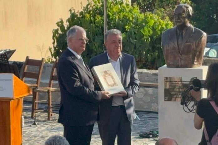 Στ. Αρναουτάκης: «Υλική αποτύπωση συλλογικής ευγνωμοσύνης τα αποκαλυπτήρια της προτομής του Νίκου Παπαδάκη»