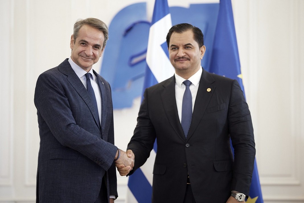 Συνάντηση Μητσοτάκη με τον υπαρχηγό του Λιβυκού Εθνικού Στρατού Χαφτάρ – Στην ατζέντα μεταναστευτικό και θαλάσσιες ζώνες