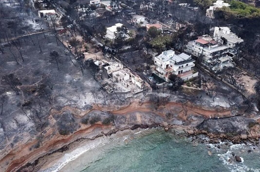 Μάτι – Σύλλογος Συγγενών-Θυμάτων: Να ανακληθεί κάθε διάκριση στους αξιωματικούς του ΠΣ, που κρίθηκαν ένοχοι για την τραγωδία