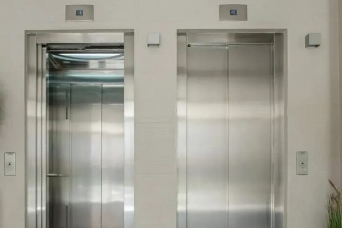 Ο δεκάλογος της απογραφής ασανσέρ έως 30/06 - Όλα όσα πρέπει να ξέρετε μέσα από ερωταπαντήσεις