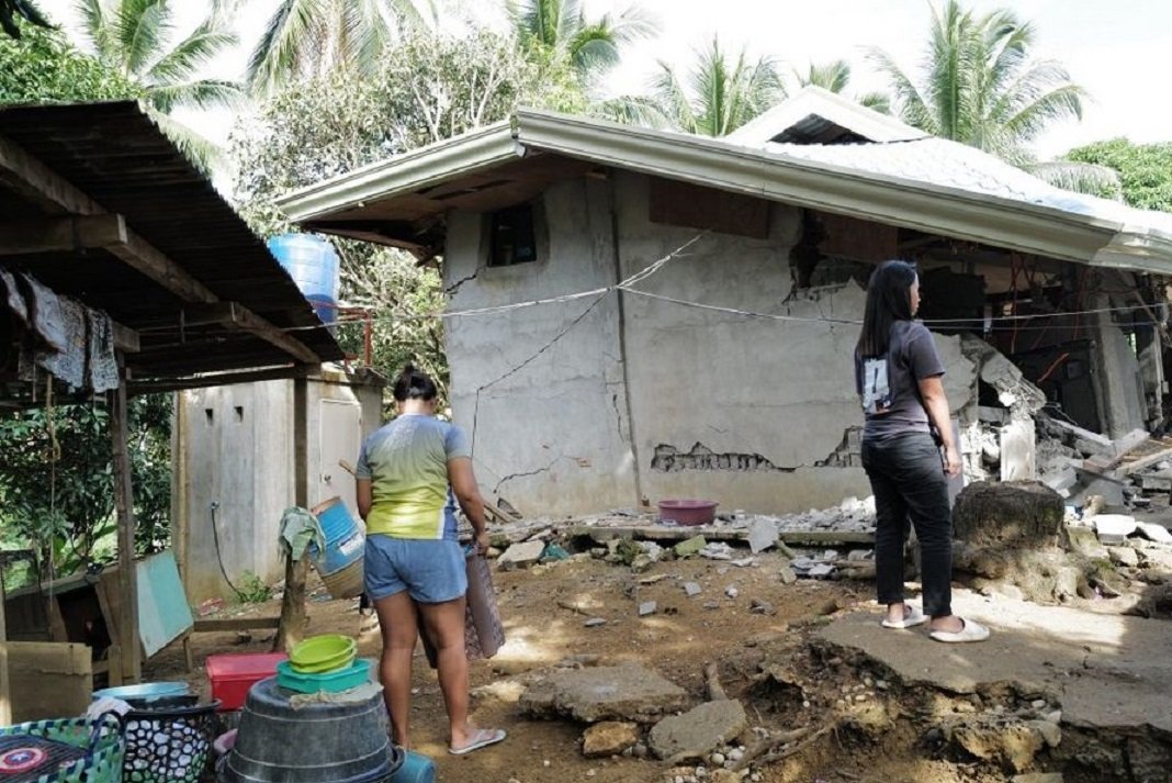 fonikos seismos stis filipines