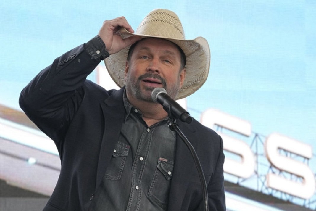 o garth brooks eksetazei
