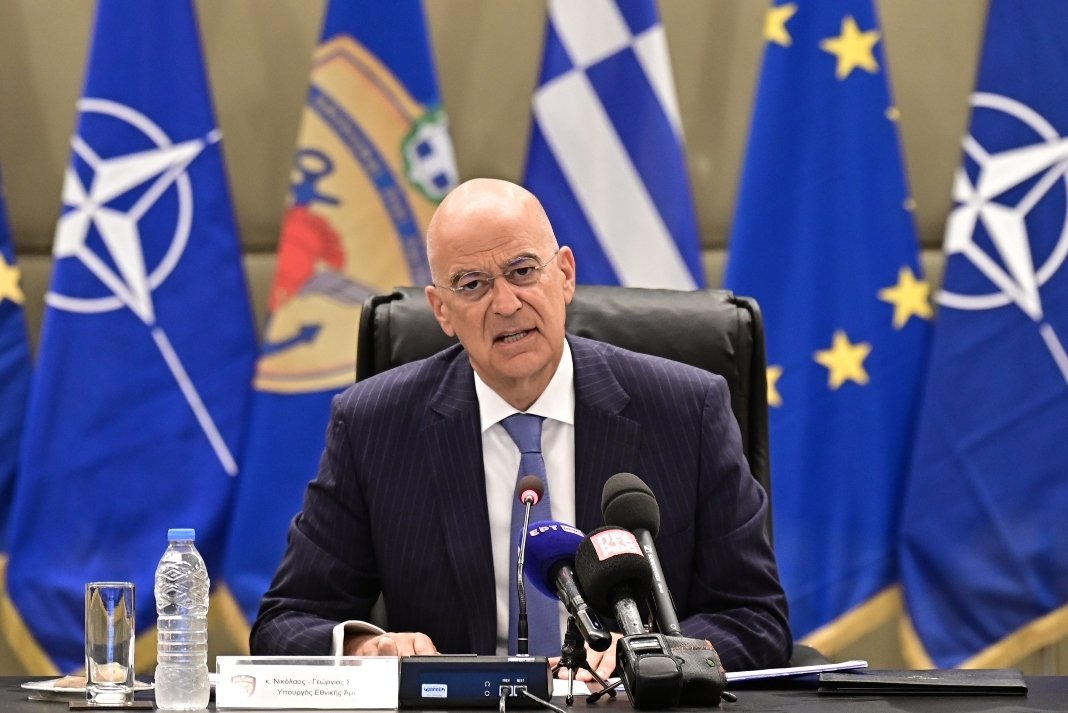 sti kipro o nikos dendias