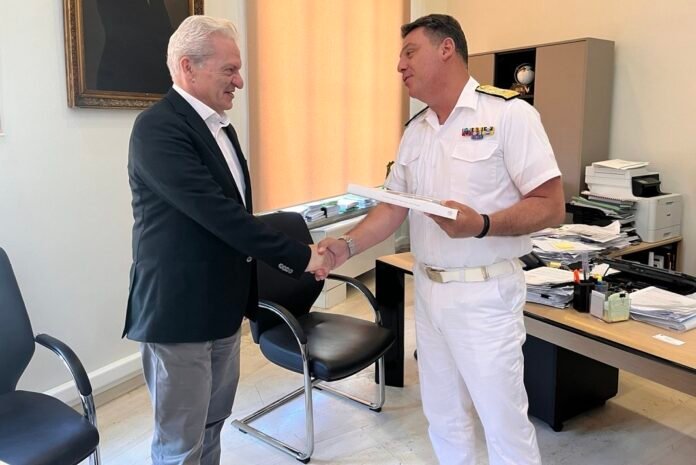 Συνάντηση του Δημάρχου Ηρακλείου με τον Περιφερειακό Διοικητή  του Λιμενικού Σώματος Κρήτης