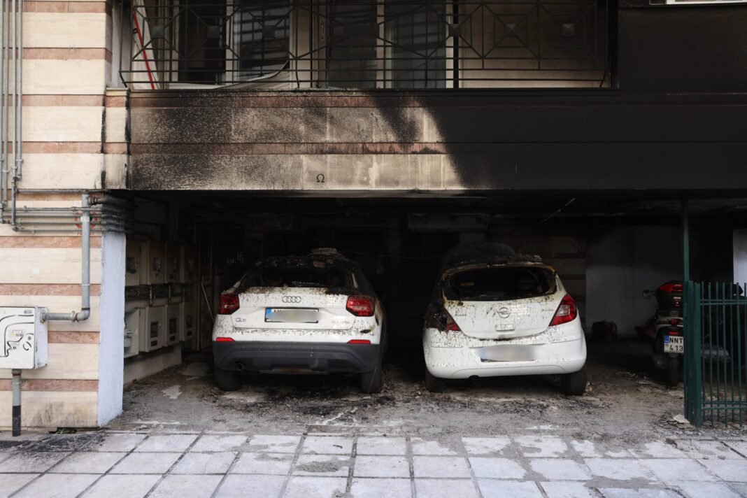 Πέθανε η μητέρα του στελέχους της ΝΔ Αφροδίτης Νέστορα, μετά την εμπρηστική επίθεση στο σπίτι τους