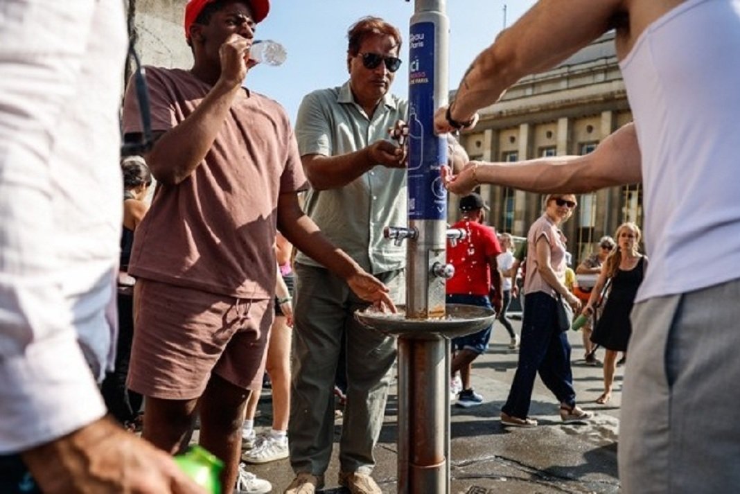 Γαλλική ιατρική υπηρεσία διαπίστωσε αύξηση 85% στους θανάτους ατόμων ηλικίας 75 ετών και άνω
