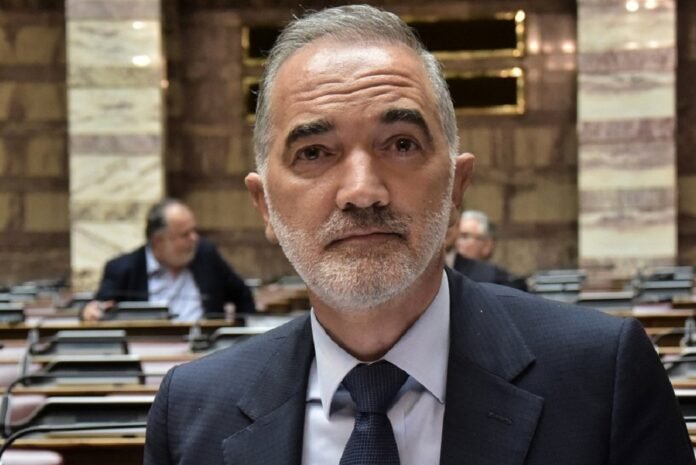 «Ναι» στην άρση ασυλίας Σαλμά ψήφισε η Βουλή: Ζήτησε να ανοίξει ξανά η υπόθεση Novartis -«Θα τα πούμε στα δικαστήρια» τού απάντησε ο Άδωνις