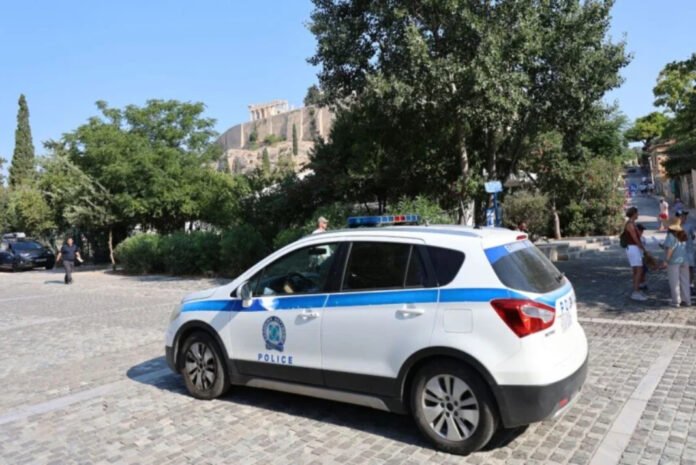 Θεσσαλονίκη: Επεισοδιακές συλλήψεις διακινητών μεταναστών με καταδιώξεις και σύγκρουση με περιπολικό