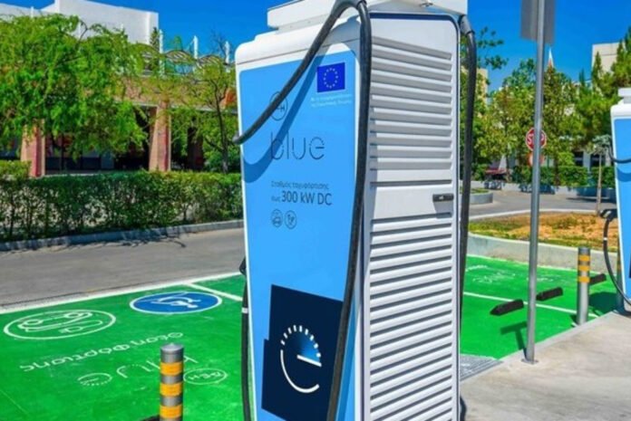 Πέντε χρόνια ΔΕΗ blue: Το μεγαλύτερο δίκτυο δημόσιας φόρτισης στην Ελλάδα που επεκτείνεται στη Νοτιοανατολική Ευρώπη