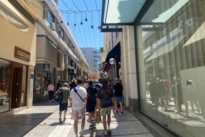 Δύσκολος Ιούνιος, αλλά η σεζόν παραμένει ανοιχτή και αισιόδοξη