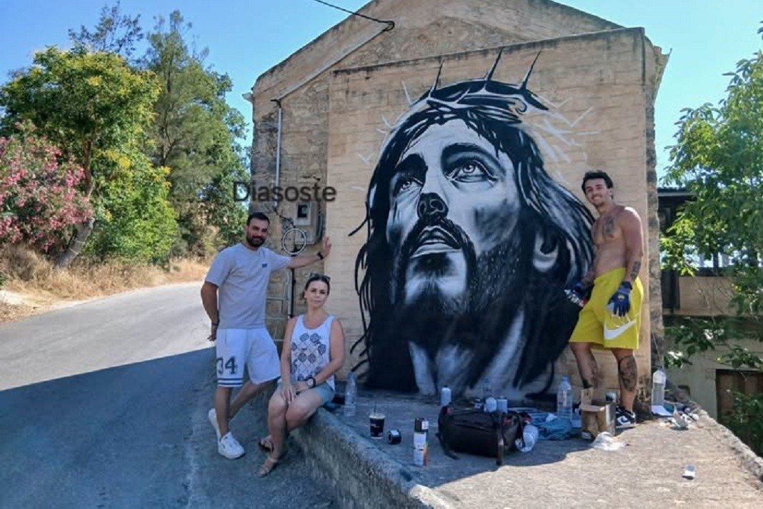Ένας χριστός στη παναγια
