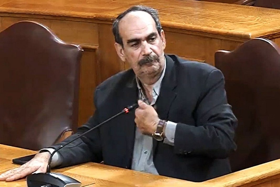Τον Φεβρουάριο η δίκη του Γιώργου Ξυλούρη για «το δικαίωμα σιωπής» στην Εξεταστική για τον ΟΠΕΚΕΠΕ