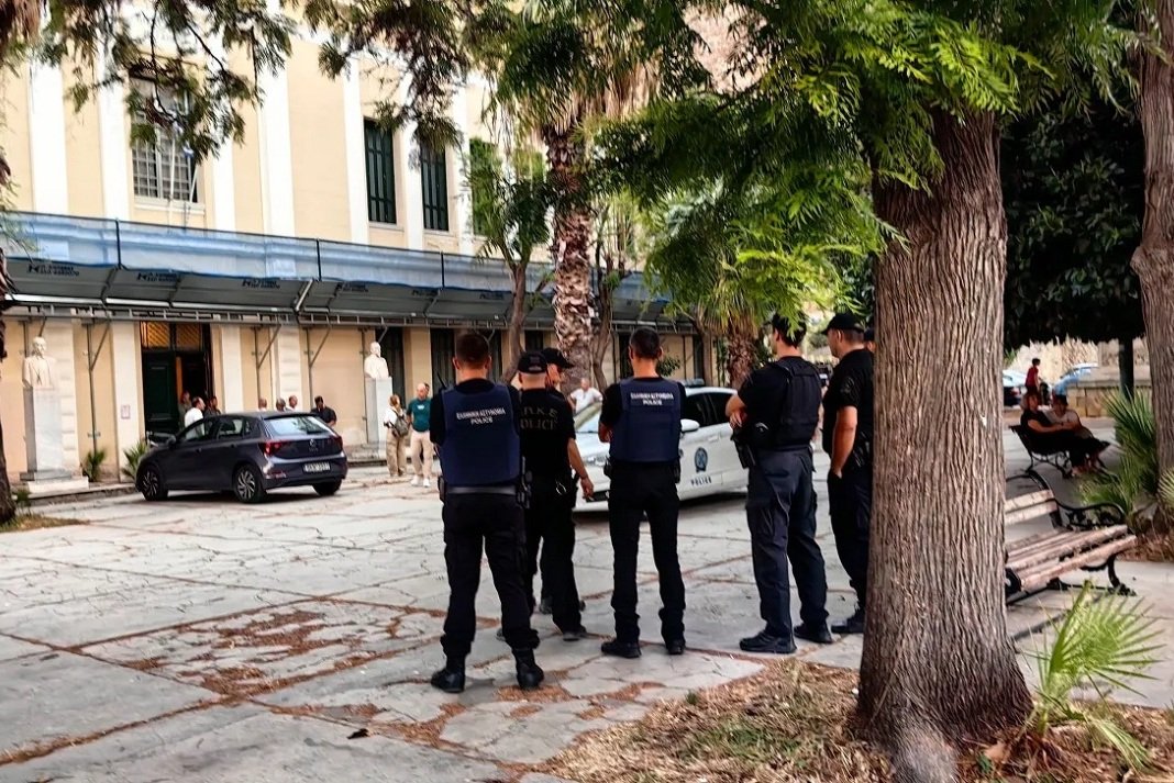 Άργος: Νεκρός ο 20χρονος που τον πυροβόλησαν δύο αστυνομικοί σε καταδίωξη