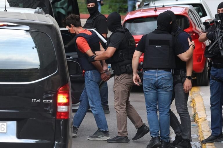Στις φυλακές Ναυπλίου και Μαλανδρίνου οι δύο 42χρονοι κατηγορούμενοι για τον φονικό εμπρησμό στην Marfin