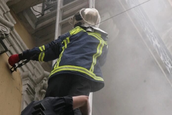 Η 46χρονη που κατηγορείται για τη Marfin επικοινώνησε με τις Αρχές και επιστρέφει στην Ελλάδα από τη Μεγάλη Βρετανία