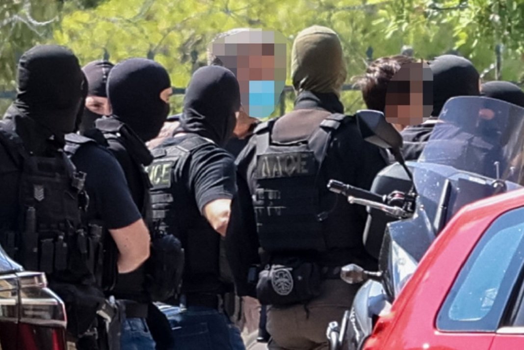 Προφυλακίστηκαν οι δύο 42χρονοι που κατηγορούνται για την εμπρηστική επίθεση στην Marfin το 2010