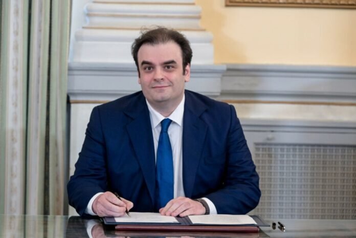 Νέος Εξωδικαστικός Μηχανισμός: Ρυθμίσεις χρεών και για μικροοφειλέτες από 5.000 ευρώ