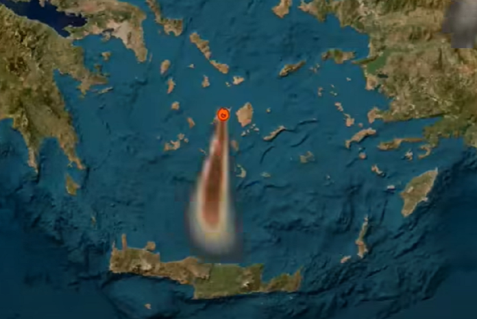 Ο καπνός από τη φωτιά στην Πάρο έφτασε μέχρι τη βόρεια Κρήτη – Τι δείχνουν οι προσομοιώσεις του AtmoHub