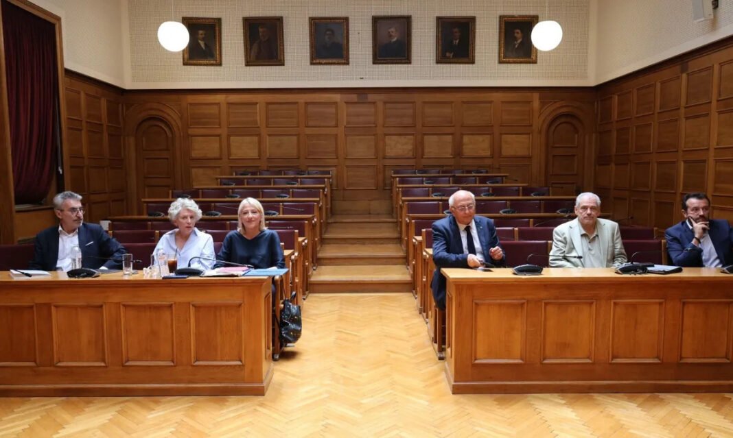 Το Σάββατο εκλογή νέου προέδρου στον ΣΥΡΙΖΑ – Υποψήφιοι Πολάκης και Δούρου