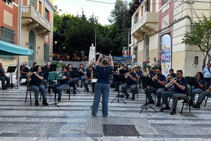 Ξεκινούν οι καλοκαιρινές συναυλίες της Φιλαρμονικής Ορχήστρας του Δήμου Ηρακλείου στον πεζόδρομο της Λ. Δικαιοσύνης