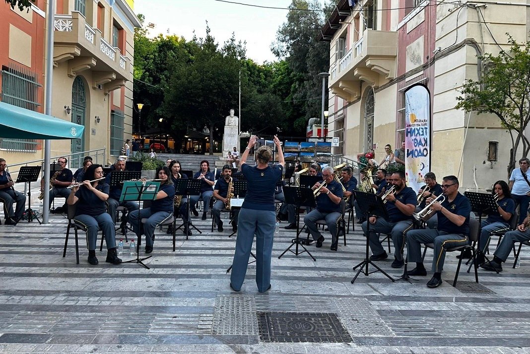 Ξεκινούν οι καλοκαιρινές συναυλίες της Φιλαρμονικής Ορχήστρας του Δήμου Ηρακλείου στον πεζόδρομο της Λ. Δικαιοσύνης