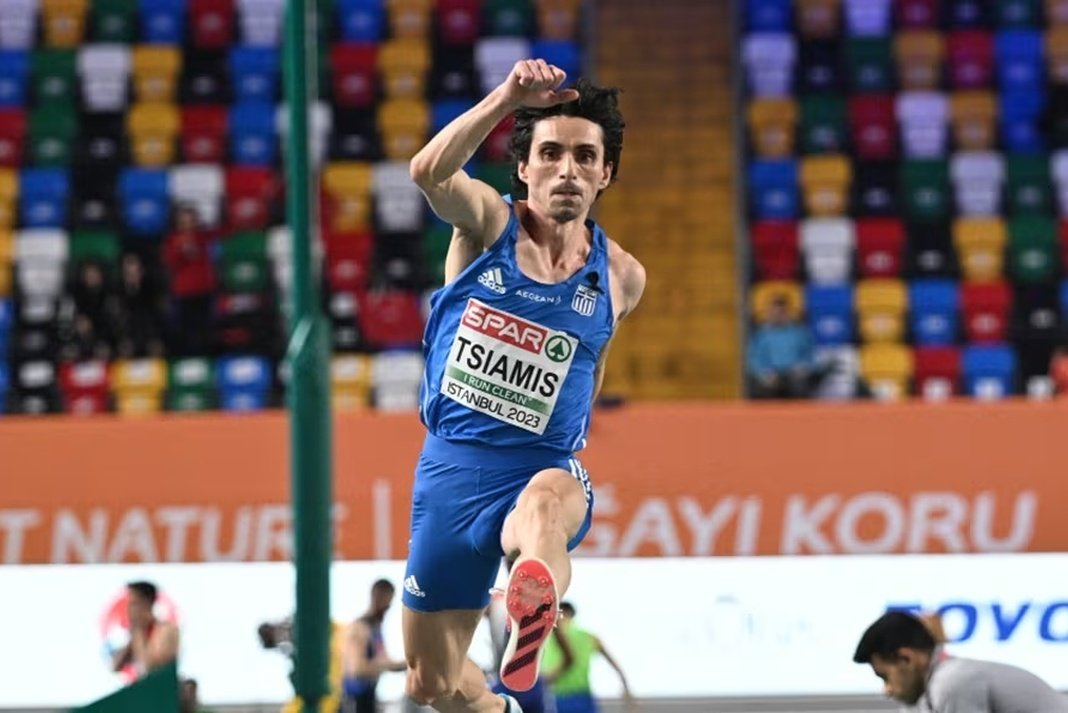 dimitris tsiamis stin 8 thesi.