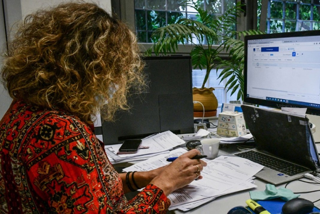 «Όχι» του ΣτΕ στην επαναφορά των δώρων στους δημοσίους υπαλλήλους, το σκεπτικό της απόφασης