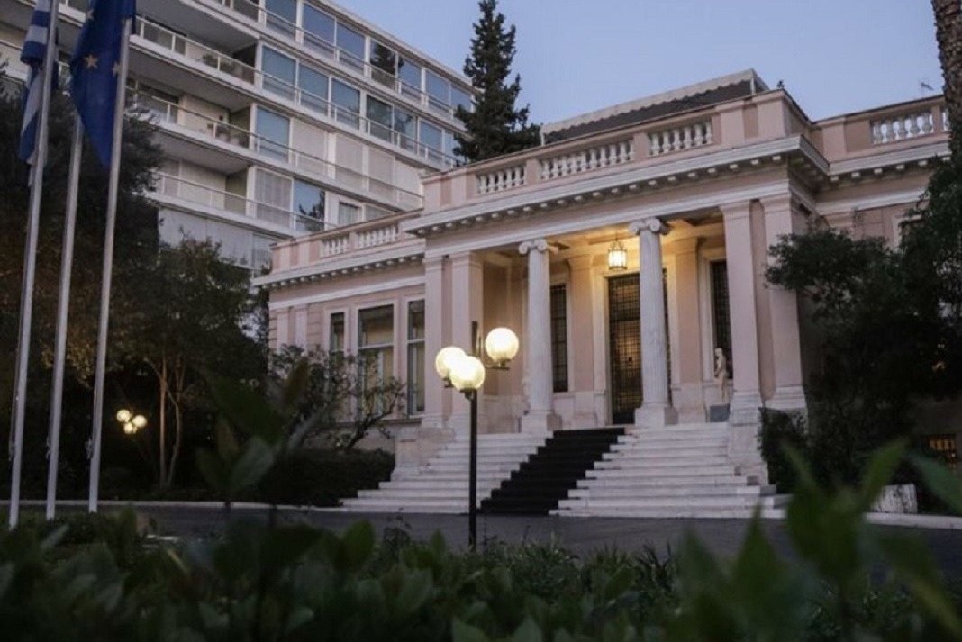 nea entasi stis ellinotourikes sxeseis