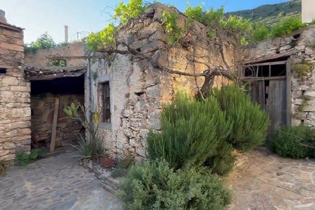 Έτσι αντιμετώπιζαν τον καύσωνα οι παλιοί Κρητικοί.