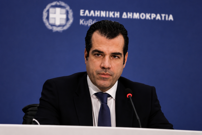 Πλεύρης: «Fake news» για το μεταναστευτικό – Τι καταγγέλλει για τα βίντεο που κυκλοφορούν