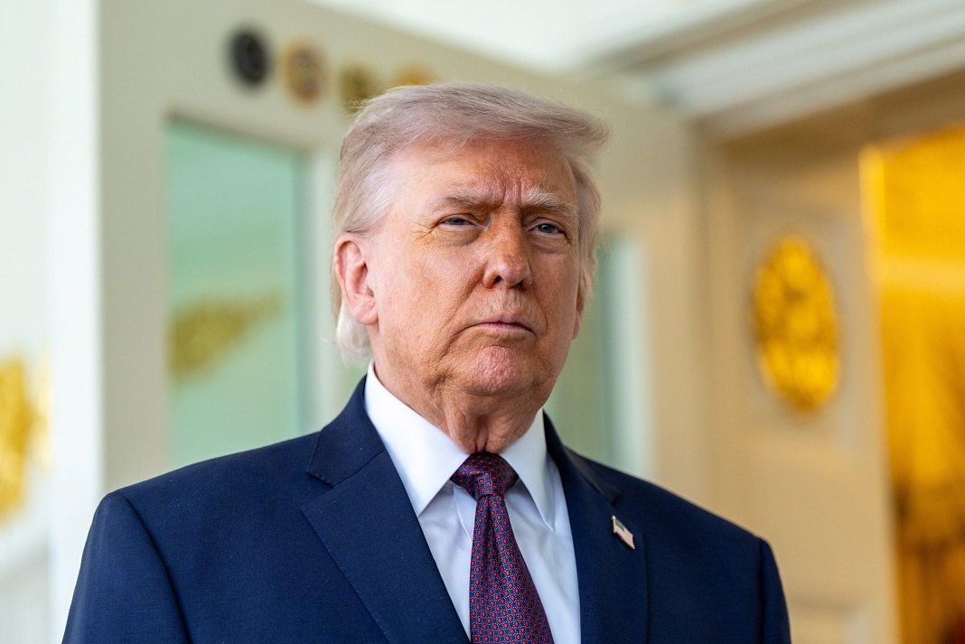 trump oikonomiki piesi