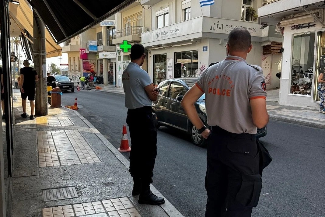 giorgos karantinos h dimotiki astynomia