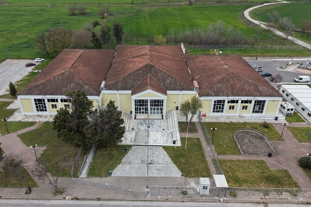 ksekinise ksana h diki.