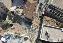 Τραγωδία στην Πλάκα: Έξι νεκροί από την κατάρρευση του κτηρίου