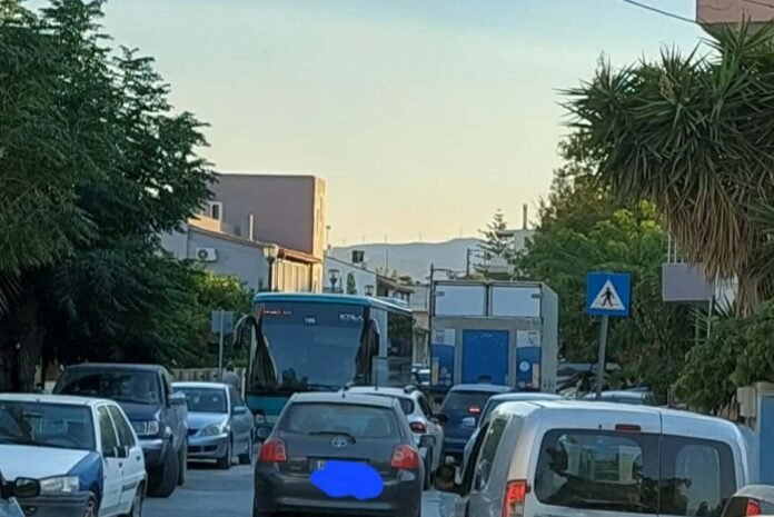 Ηράκλειο: Εικόνες ντροπής στους Αθανάτους – Χάος μέσα στα Σταυράκια λόγω της κινητοποίησης! (Φωτό)
