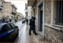 Παραδόθηκε στις Αρχές ο 22χρονος για την επίθεση με μαχαίρι στην Ελευσίνα